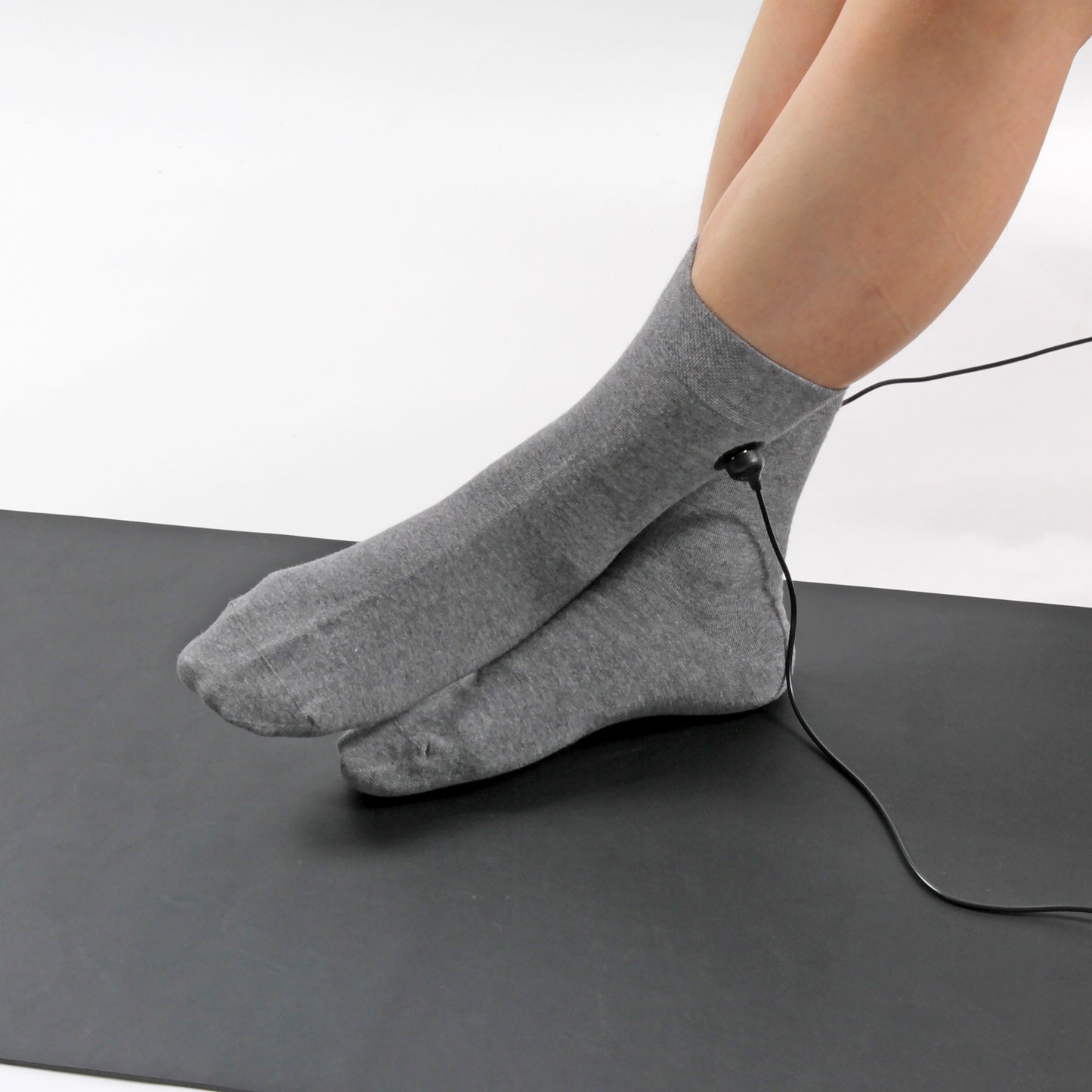 Grounding Socks with coil cord